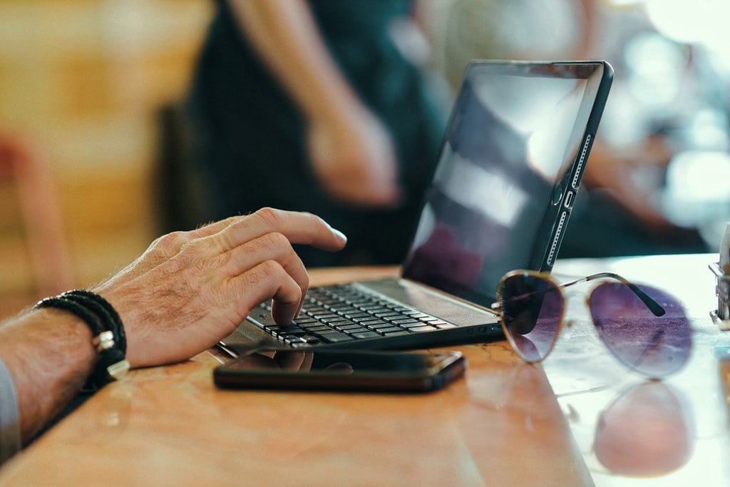 Lire la suite à propos de l’article Eviter les arnaques SEO et choisir un partenaire fiable