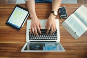 Lire la suite à propos de l’article Découvrir les étapes essentielles pour concevoir un chatbot
