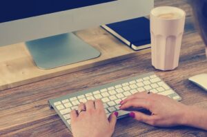 Lire la suite à propos de l’article Pourquoi un chatbot personnalisé est un atout pour votre stratégie digitale &nbsp;?